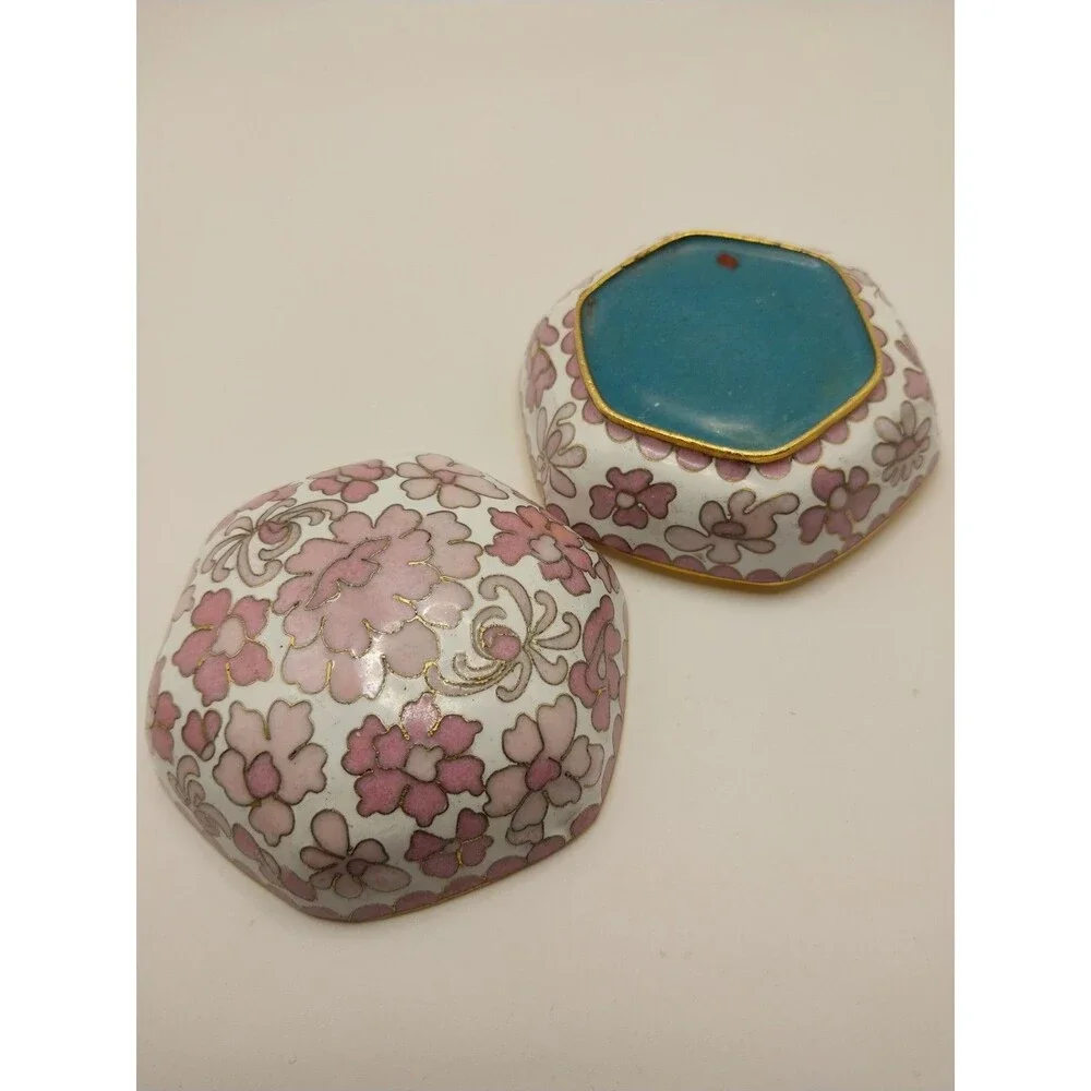 Gorgeous Vintage Cloisonné Trinket Box - Rare Pink and Light Pink Flowers New